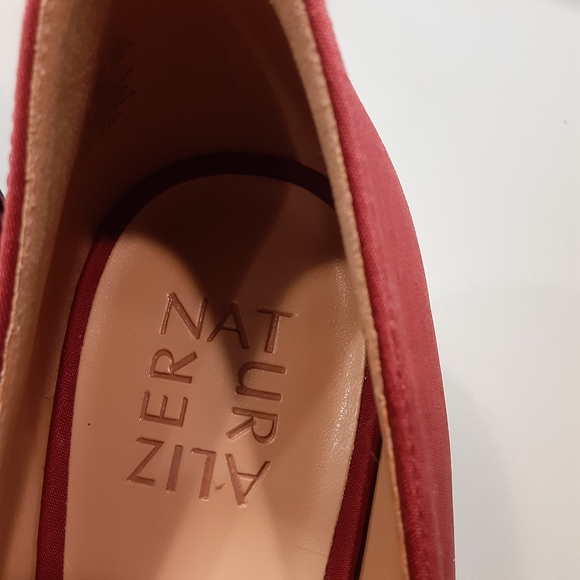 NEW size 9.5 & 10 Naturalizer Women's Helena Pump - Picture 6 of 10